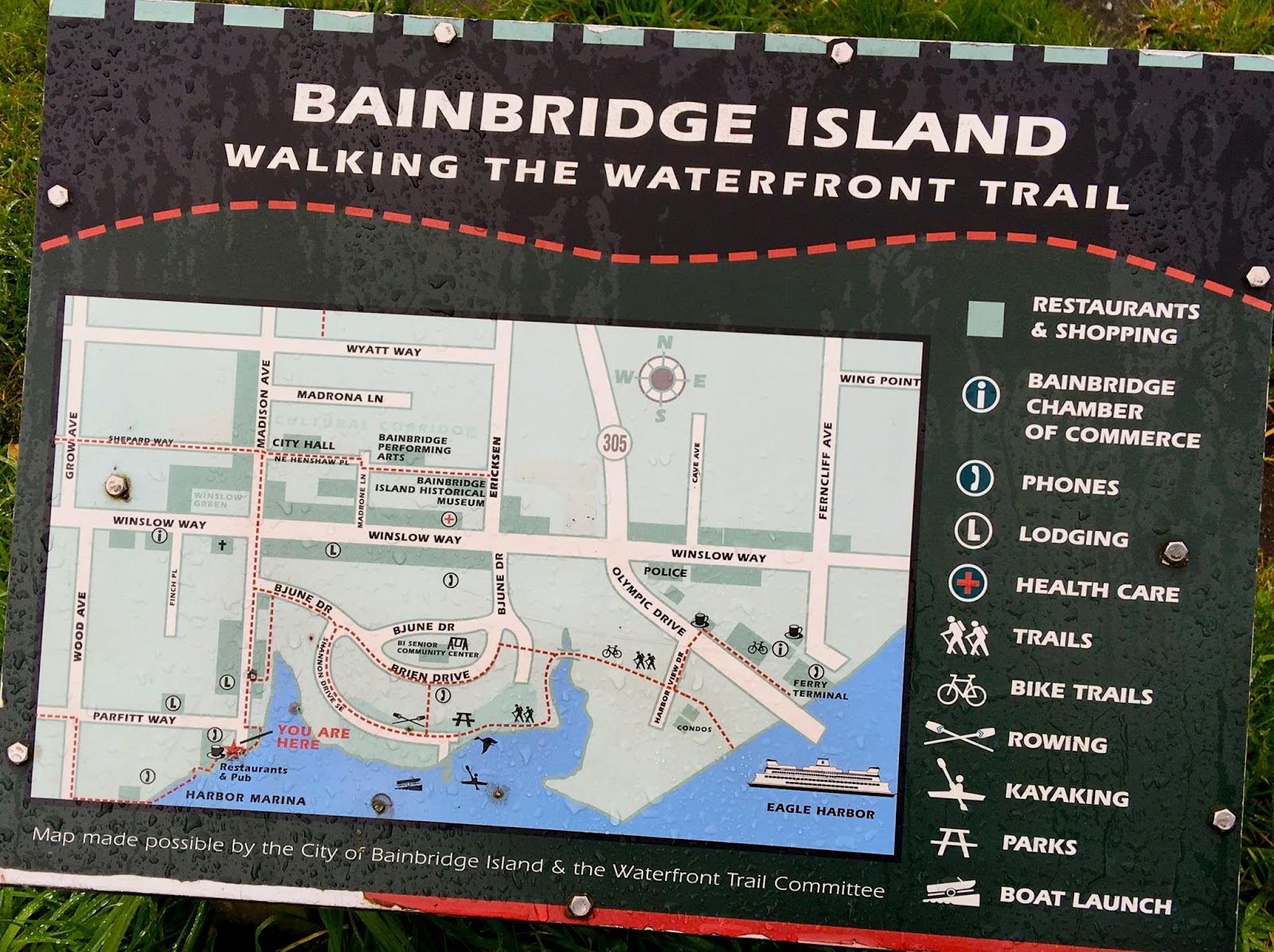 Bainbridge waterfront map and ferry arrival zone.